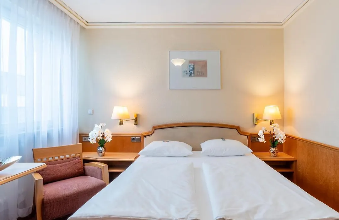 Plaza Inn Rieker Stuttgart Hauptbahnhof-1